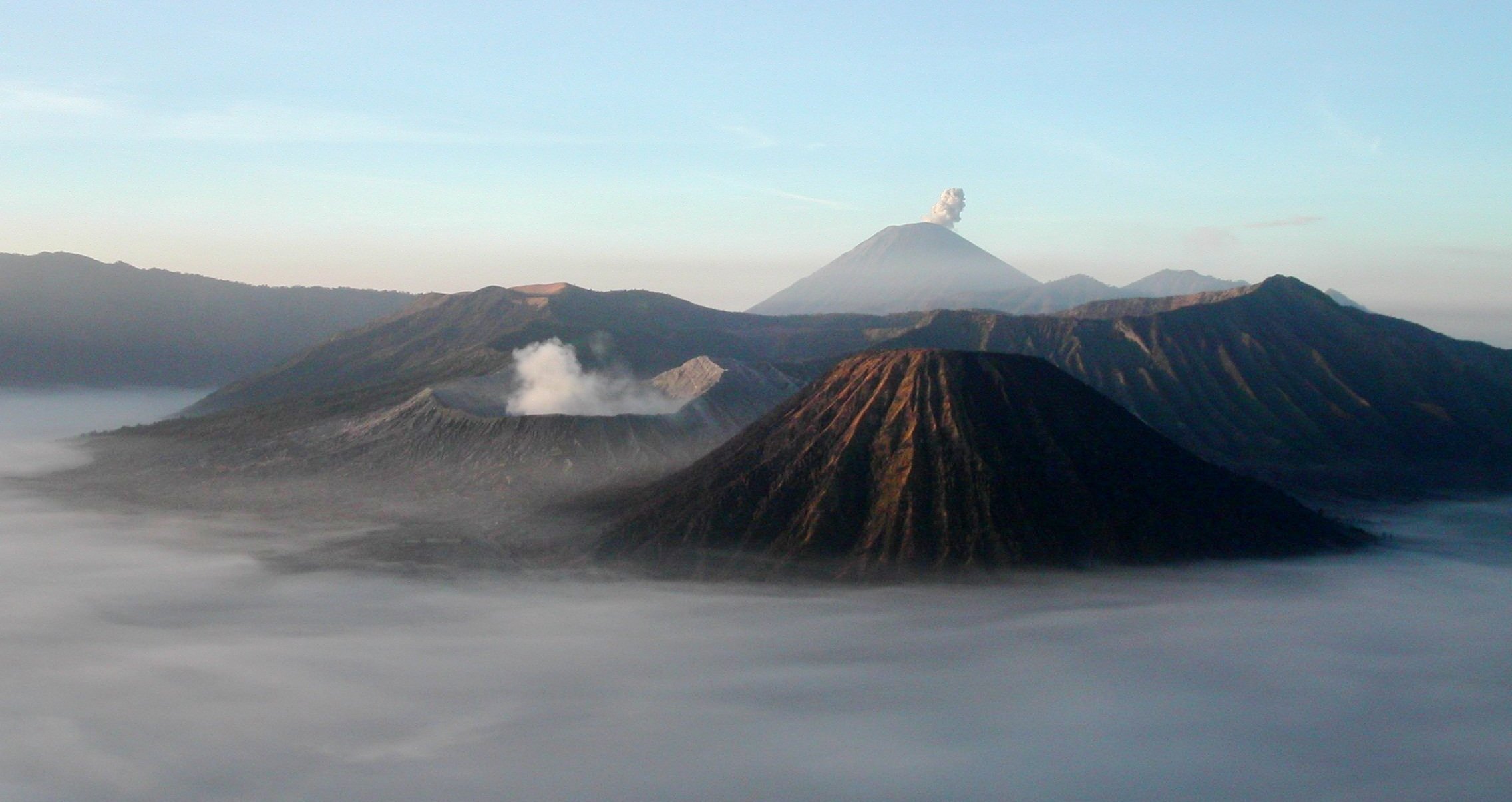 Pesona Bromo Tengger Semeru